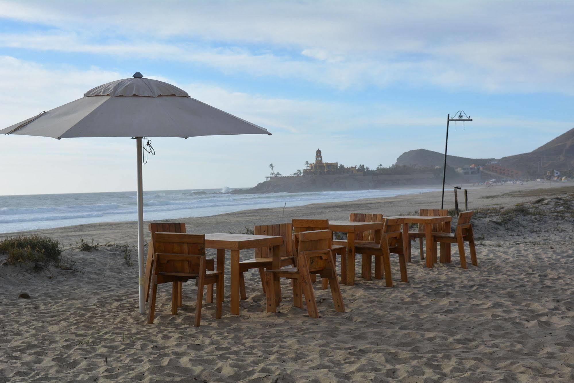 Tortugas Cerritos Beachfront Hotel El Pescadero  Exterior photo