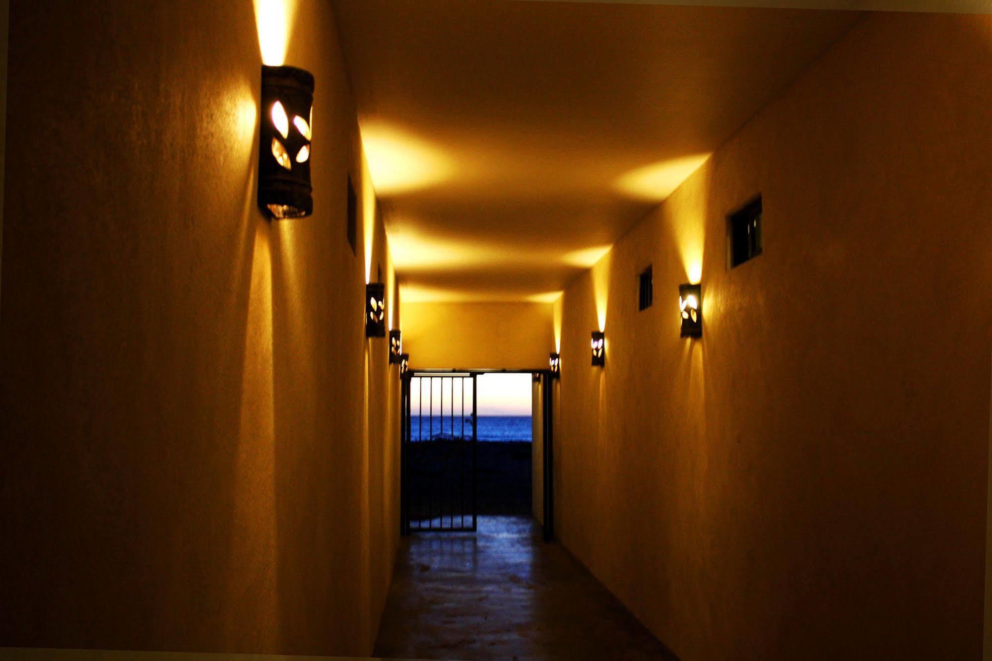 Tortugas Cerritos Beachfront Hotel El Pescadero  Exterior photo